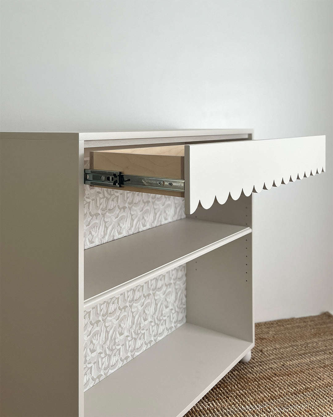 Scallop Console Table