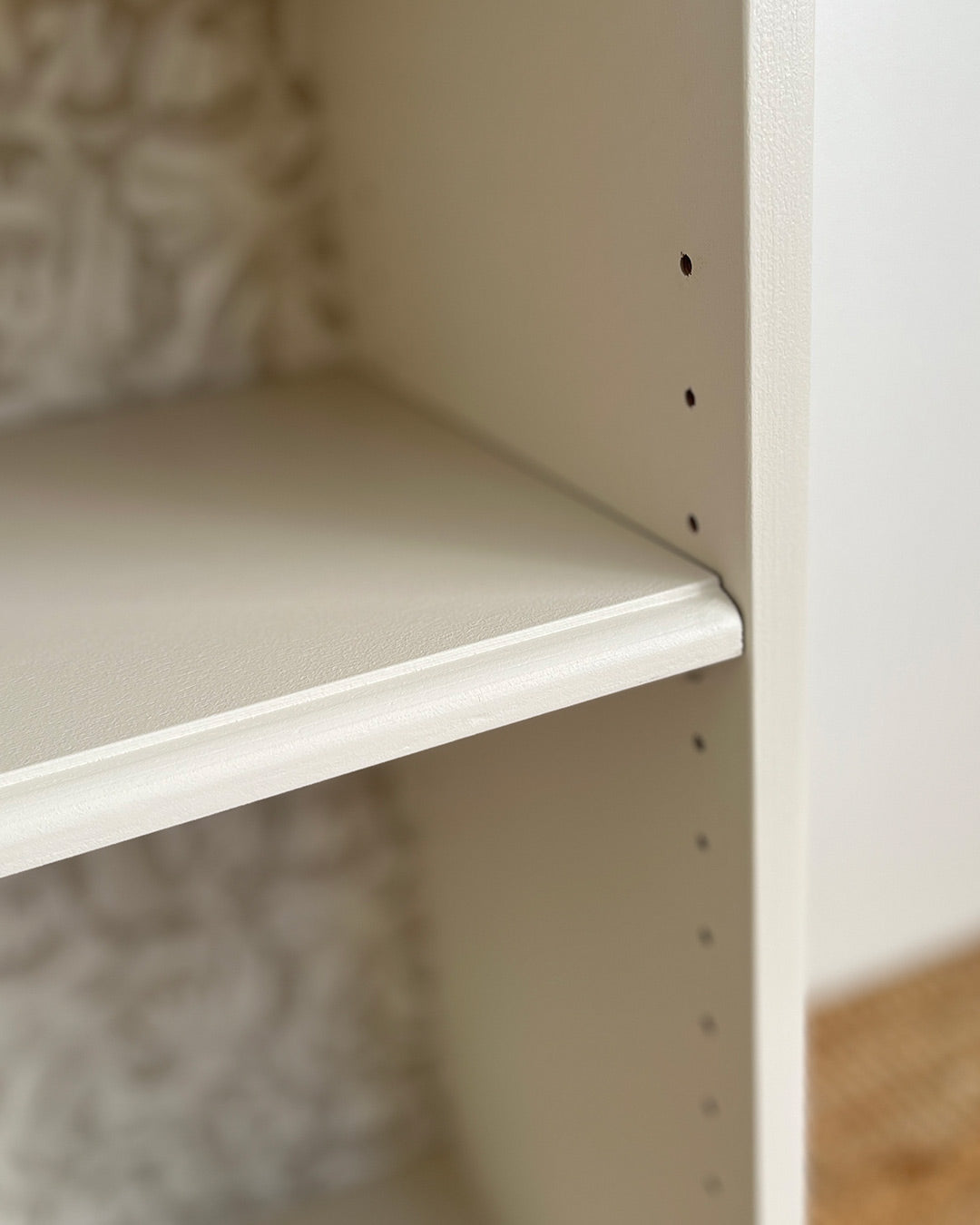 Scallop Console Table