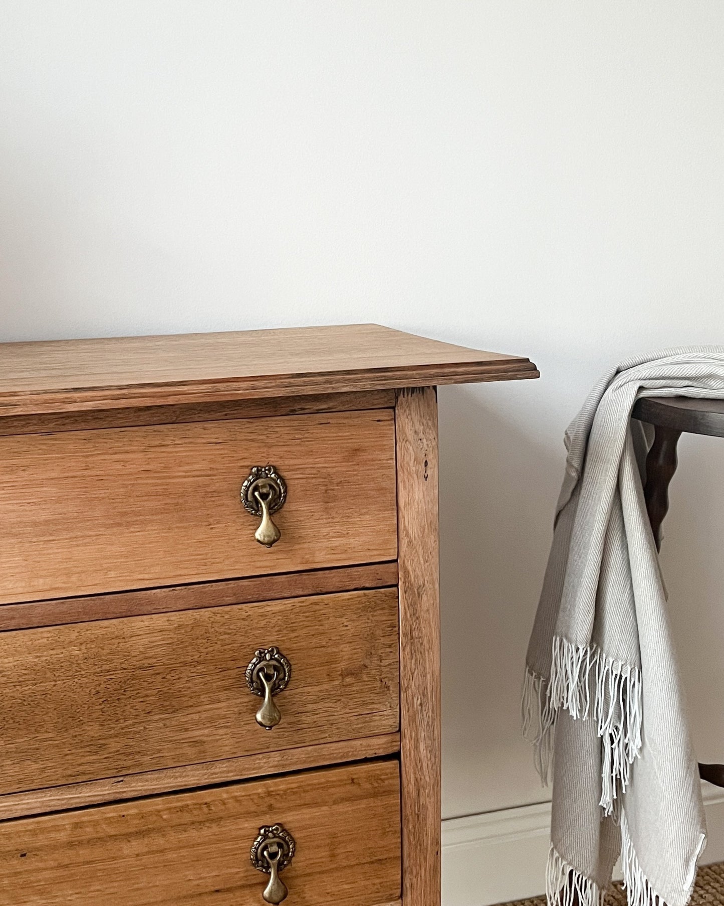 Solid Oak Chest of Drawer