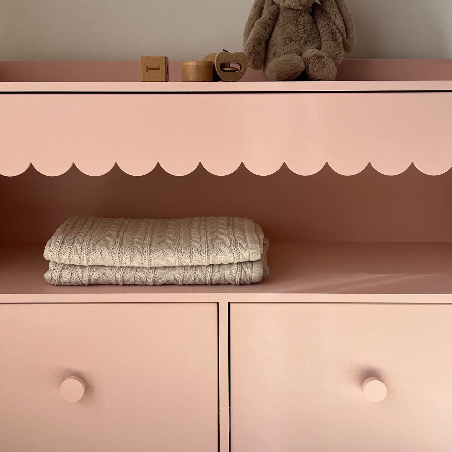 1M - Cherry Bookshelf