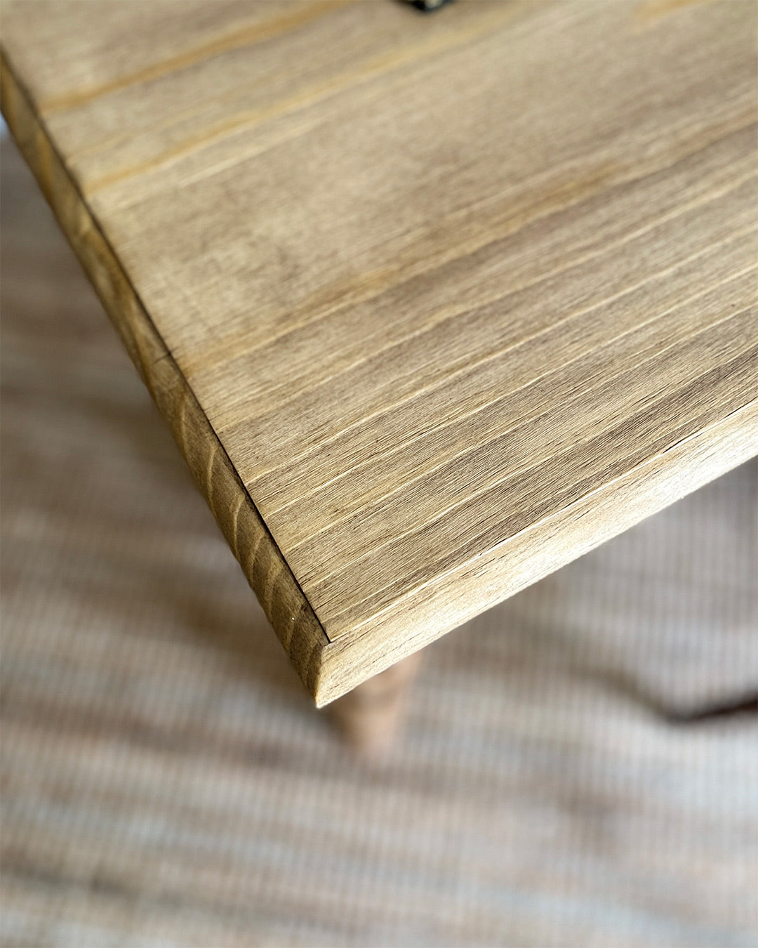 Scallop Console