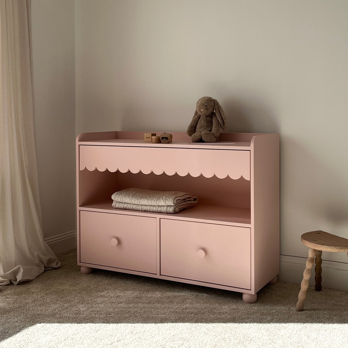 1M - Cherry Bookshelf