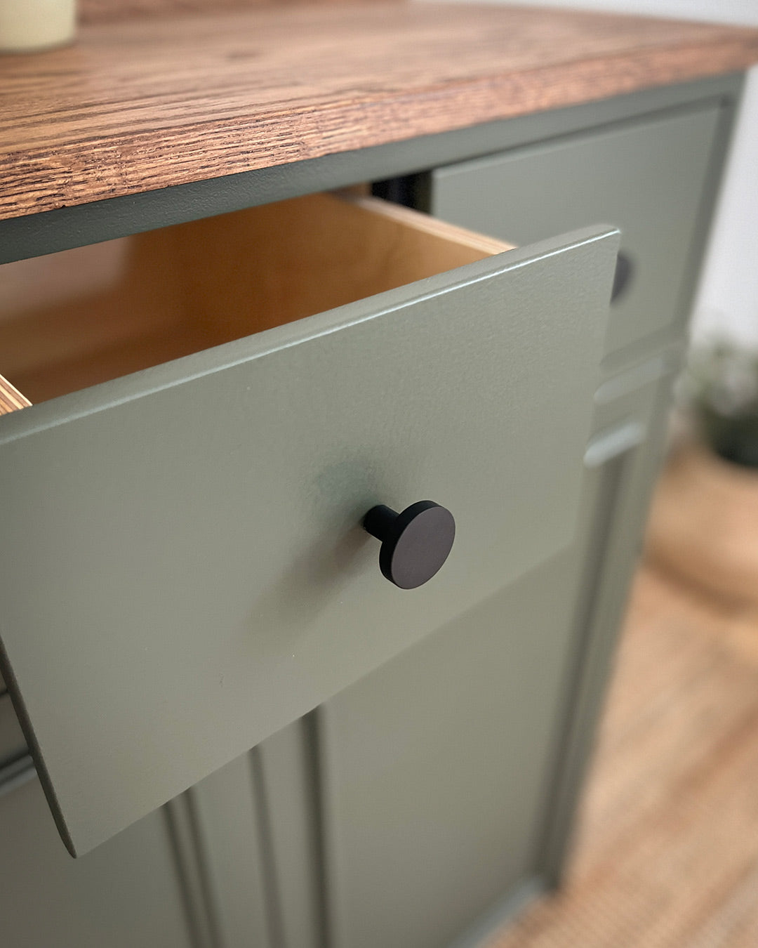 Jeep Cabinet