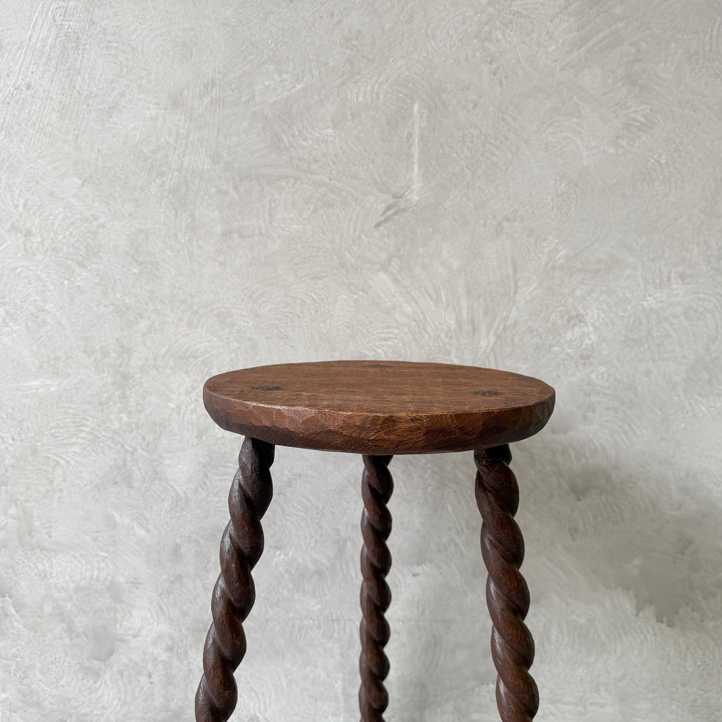 Round Barley Stool