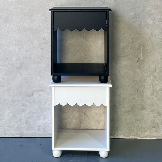 Scallop Bedside Table