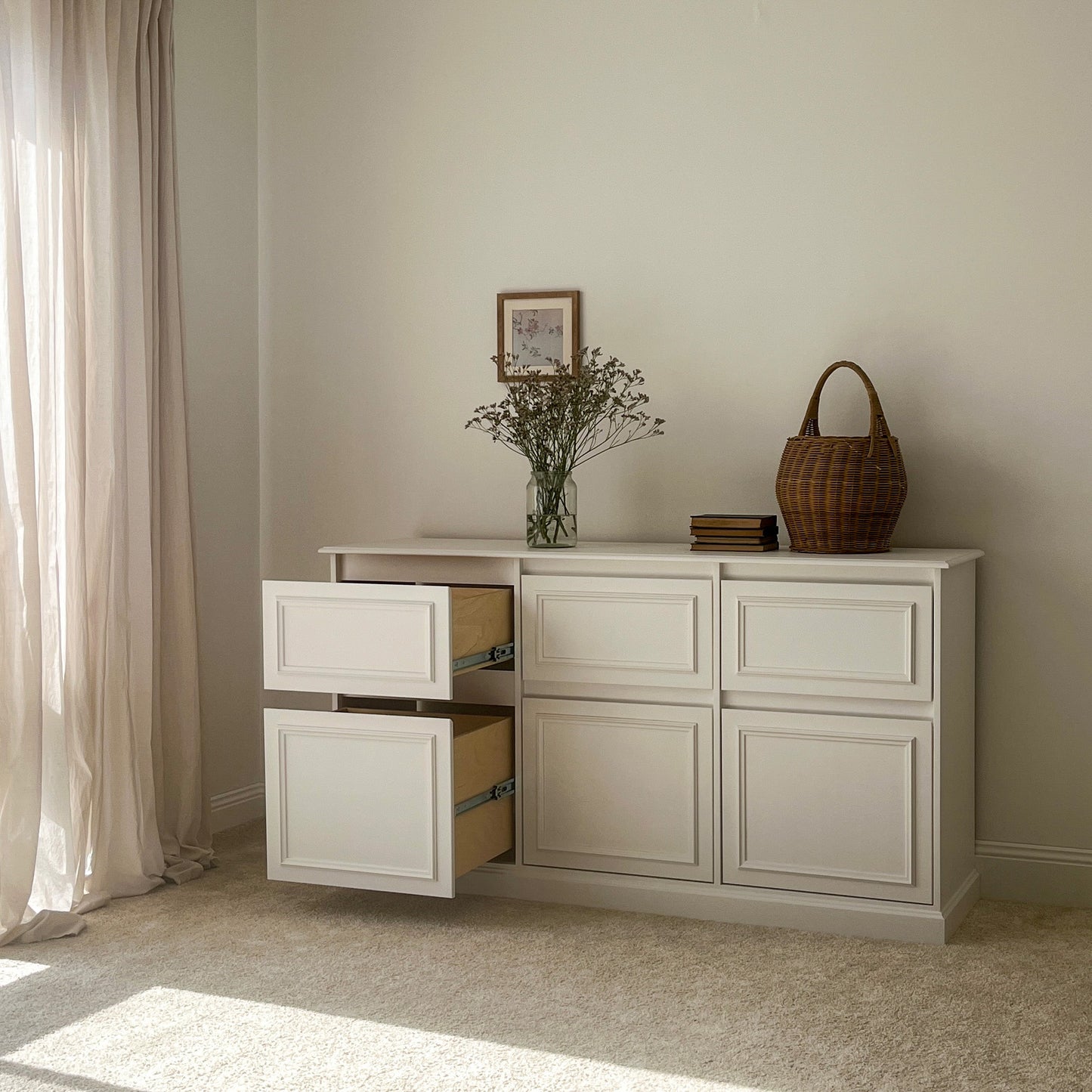 Jasmine Storage Unit