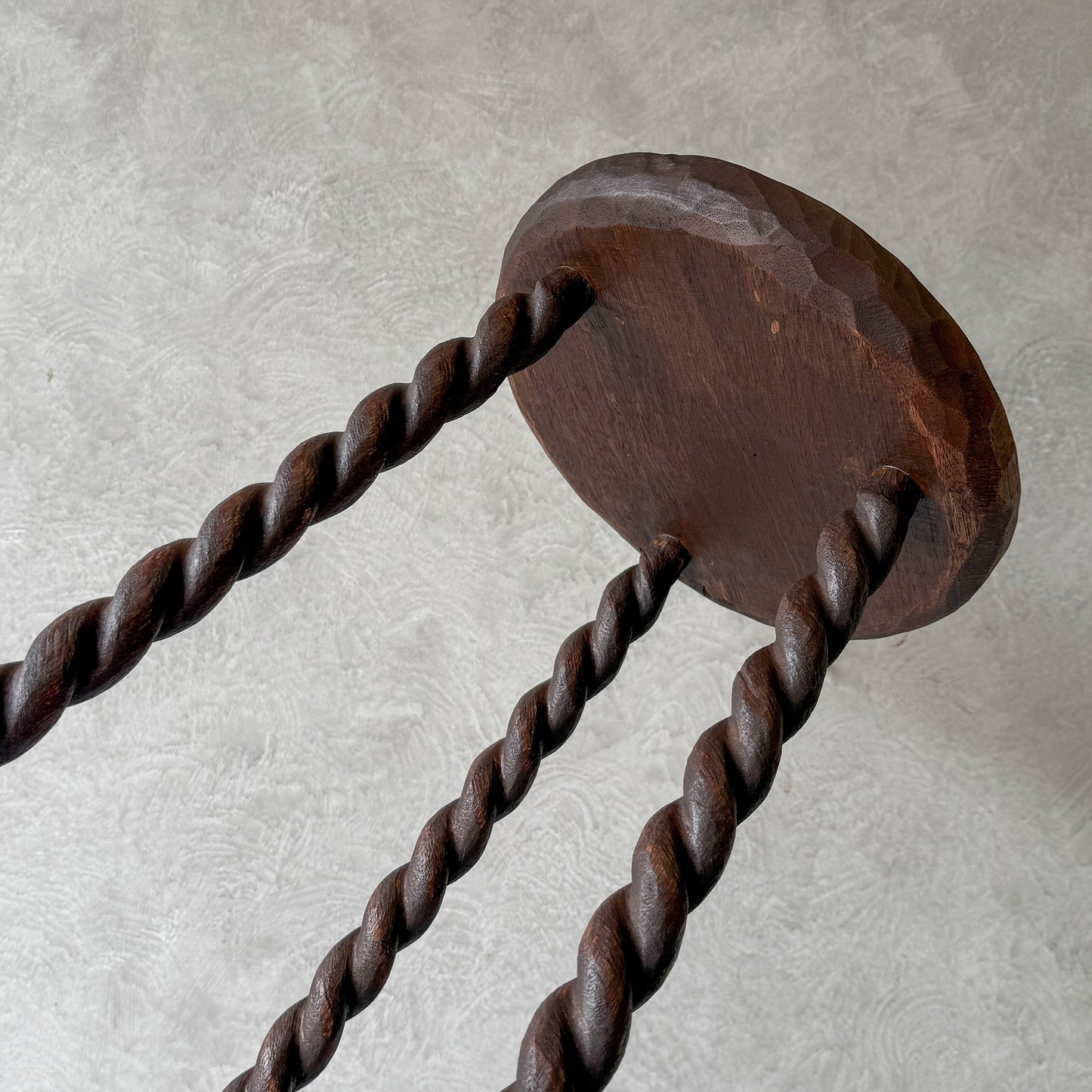 Round Barley Stool