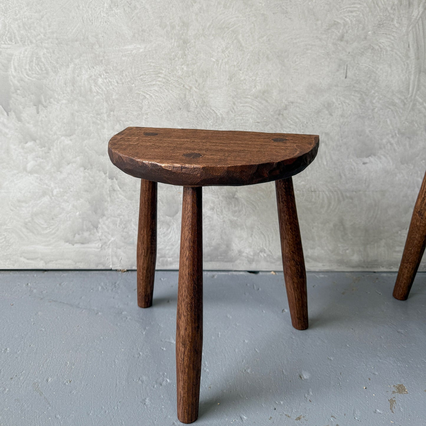 Demi-lune Milking Stool