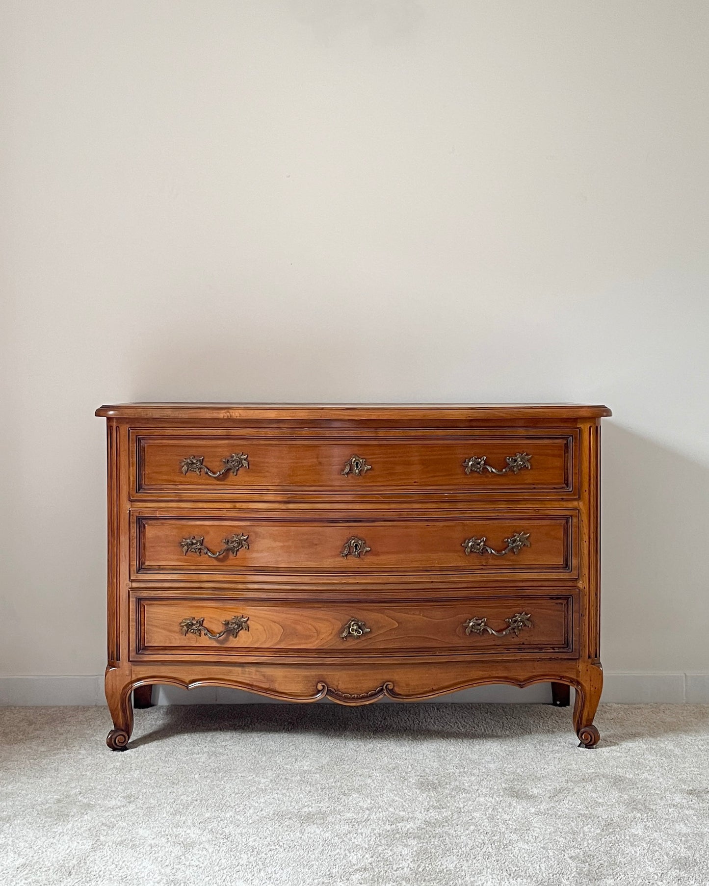 Vintage Chest of Drawers