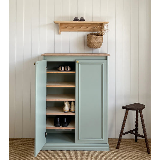 Tidy Shoe Cabinet