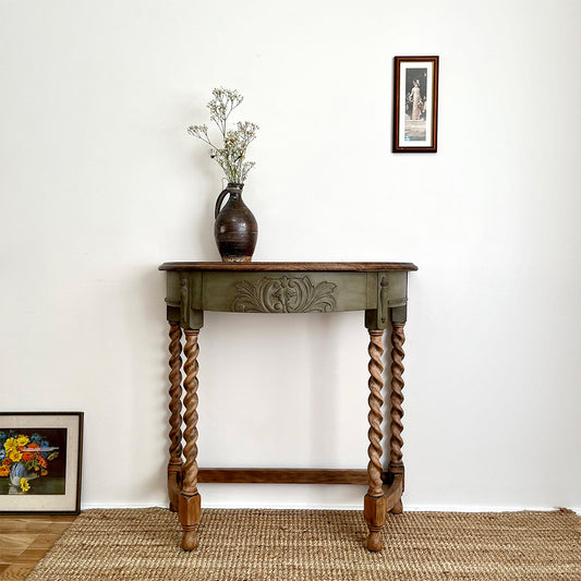 Barley twisted console