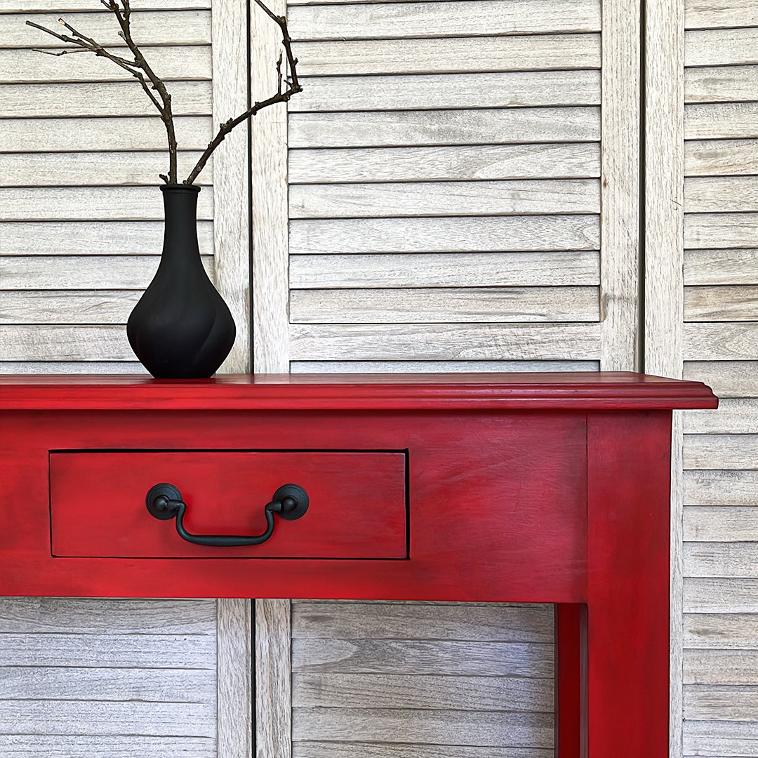 Rouge hallway table