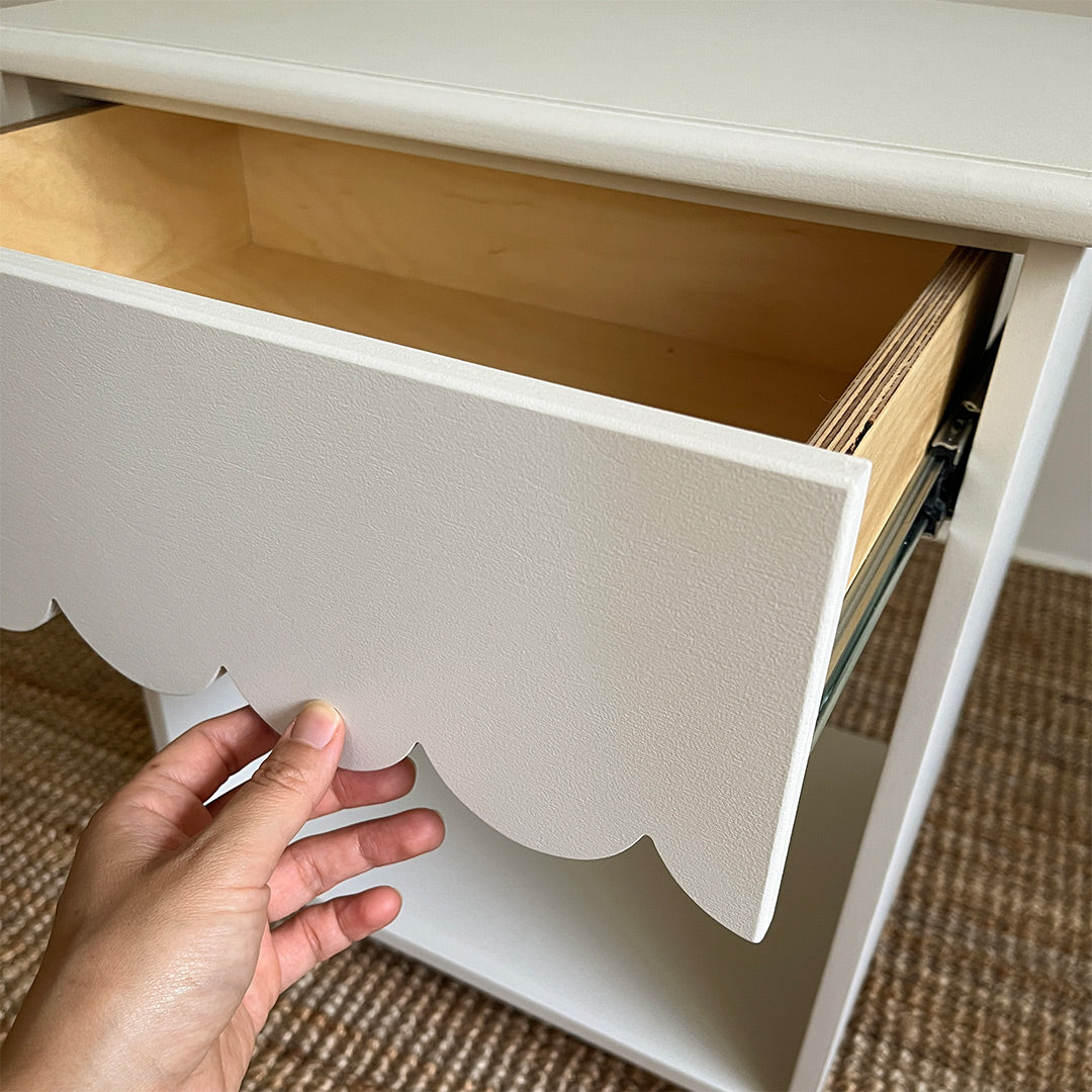 Scallop Bedside Table