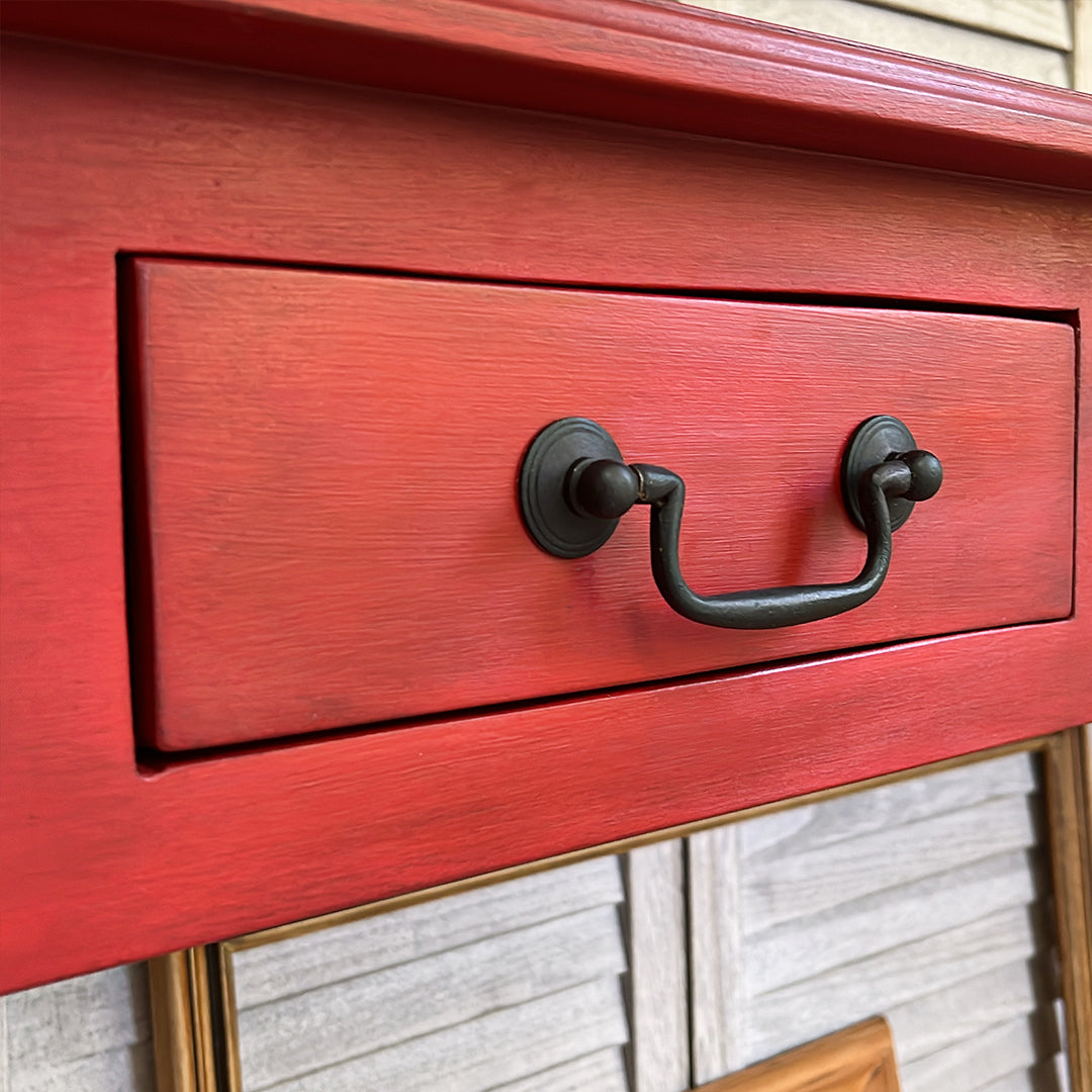 Rouge hallway table