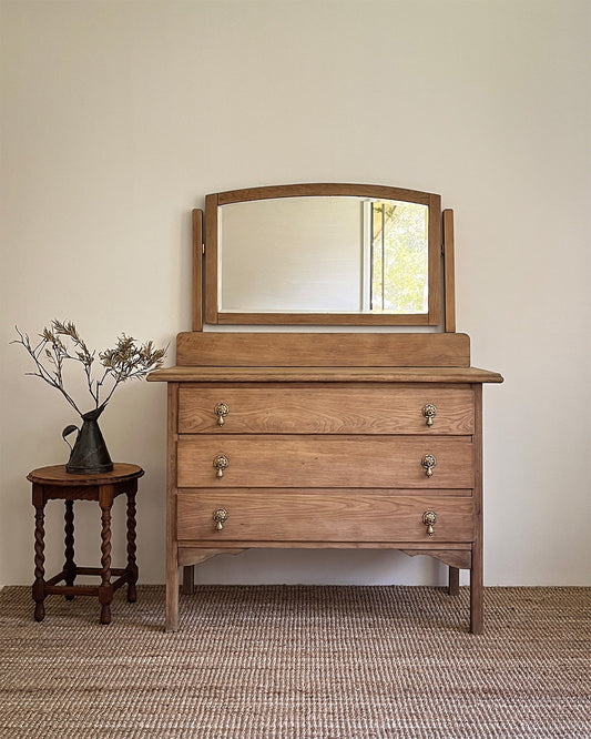 Vintage dresser with mirror