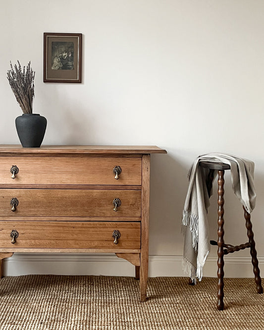 Solid Oak Chest of Drawer