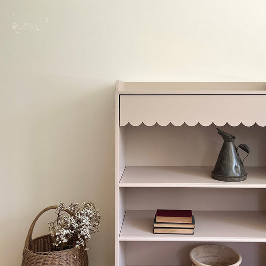 Tiramisu Scallop Shelving Unit