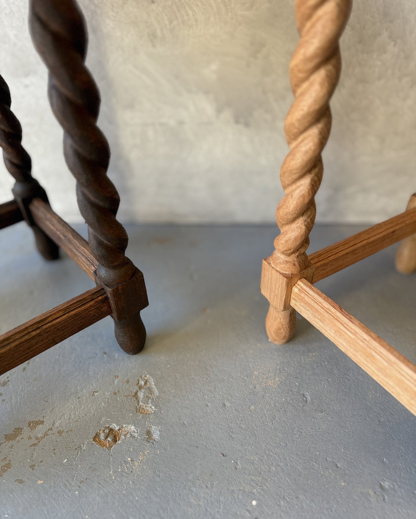 Barley Twist Side Table | Scallop Edge