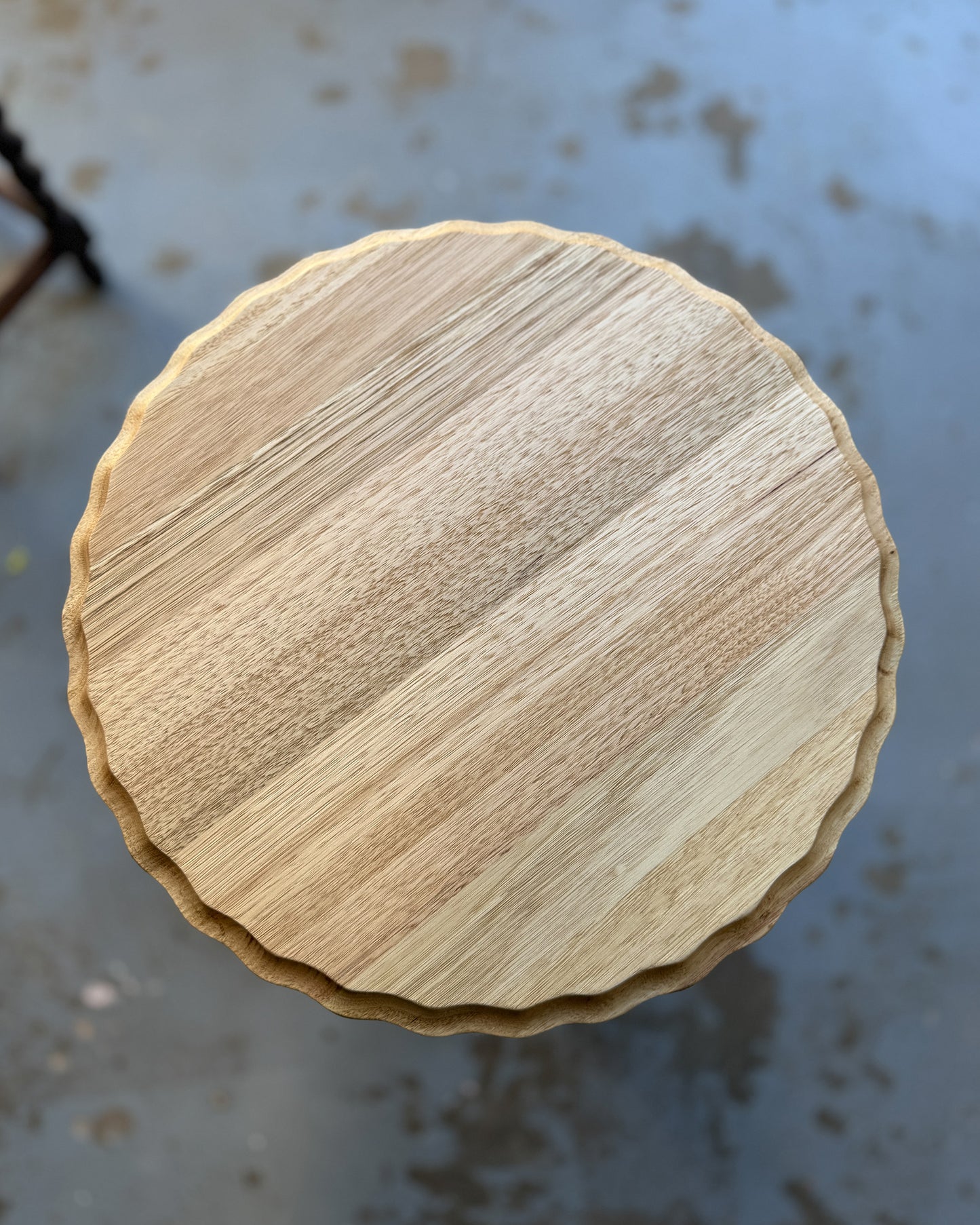 Barley Twist Side Table | Scallop Edge