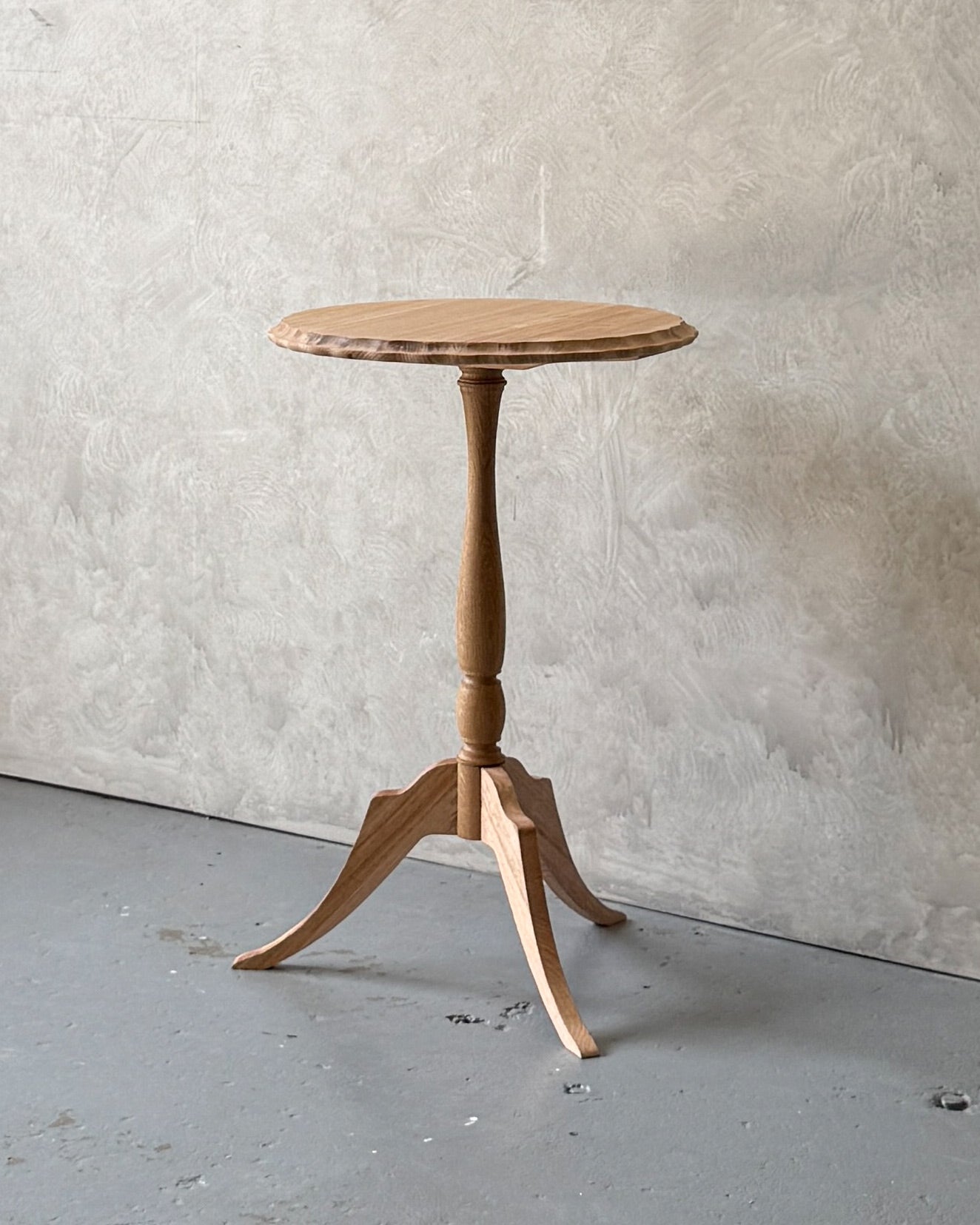 Luna Oak Side Table
