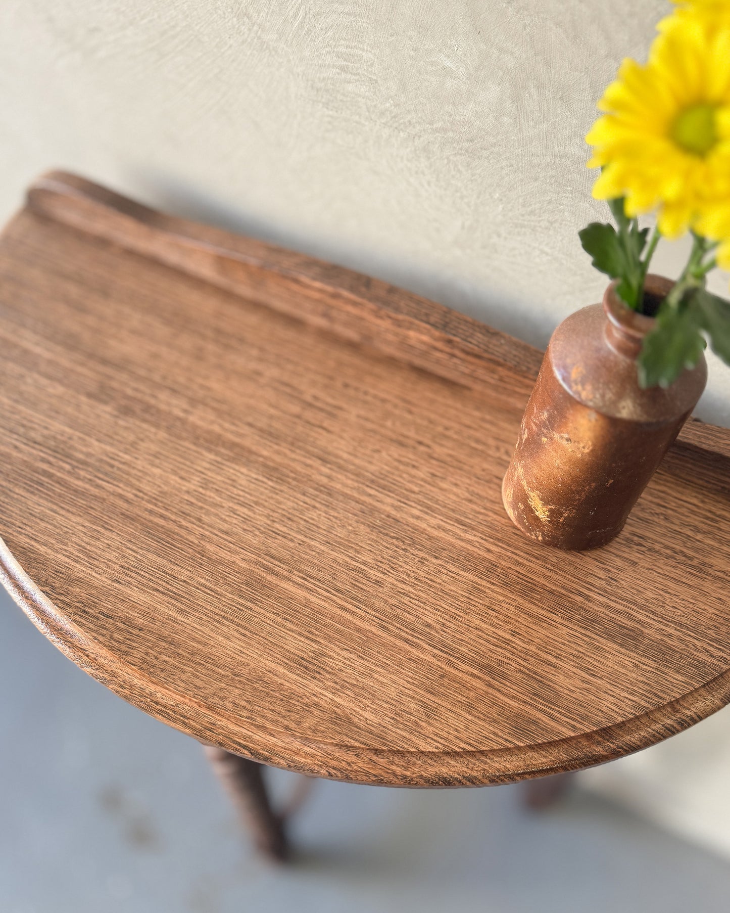 Demi Barley Twist Console | Dark Edition
