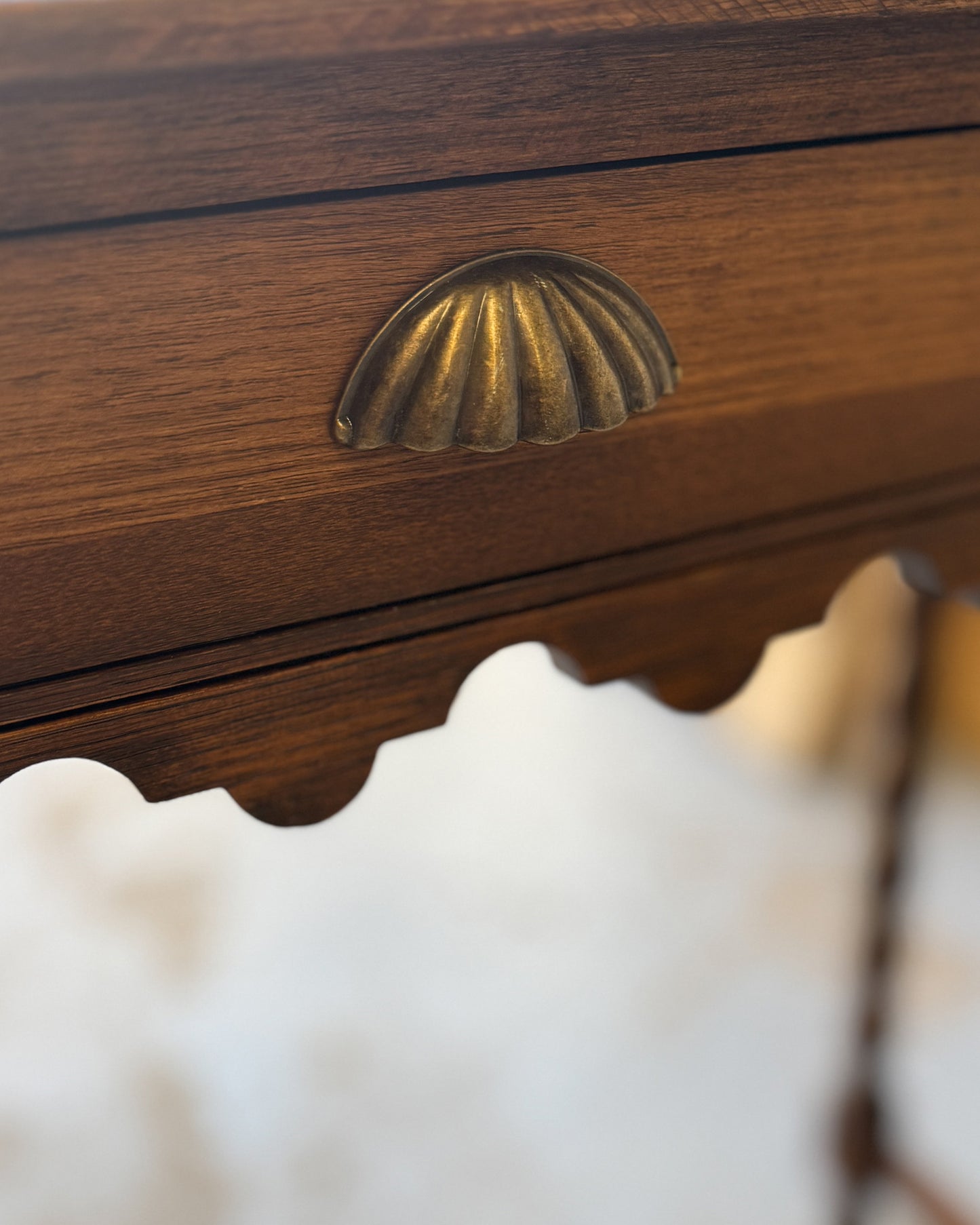 Aria Console Table
