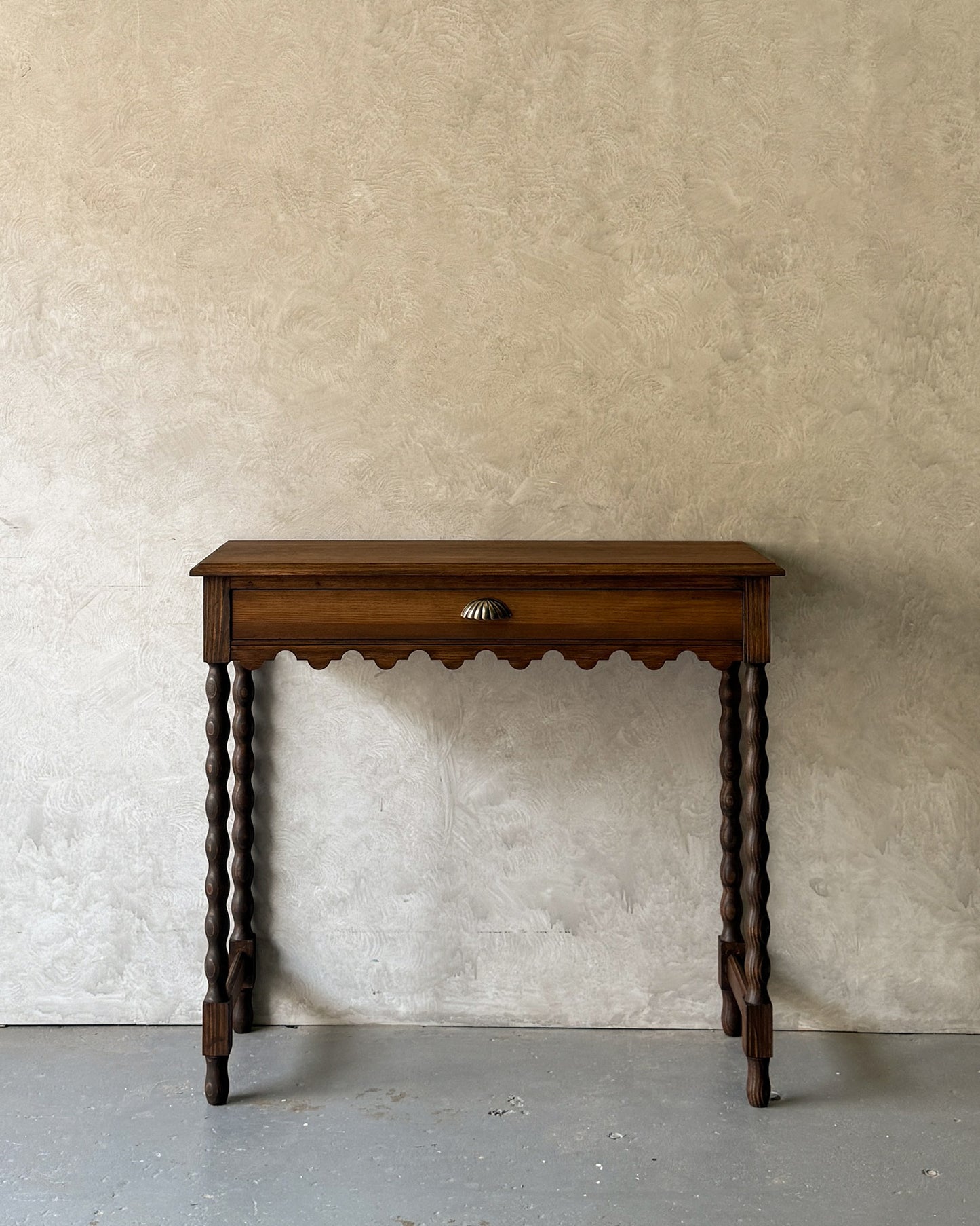 Aria Console Table