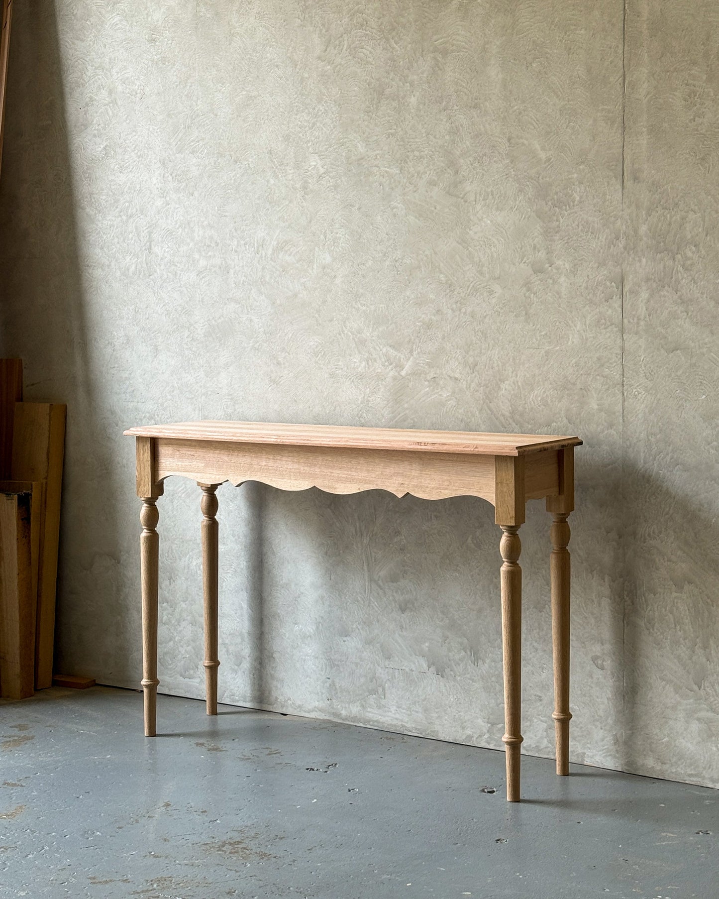 Wren Console Table