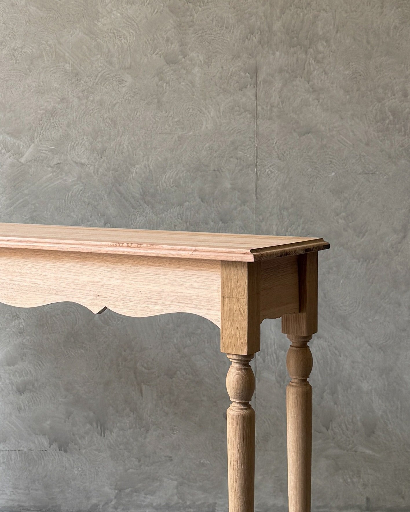 Wren Console Table