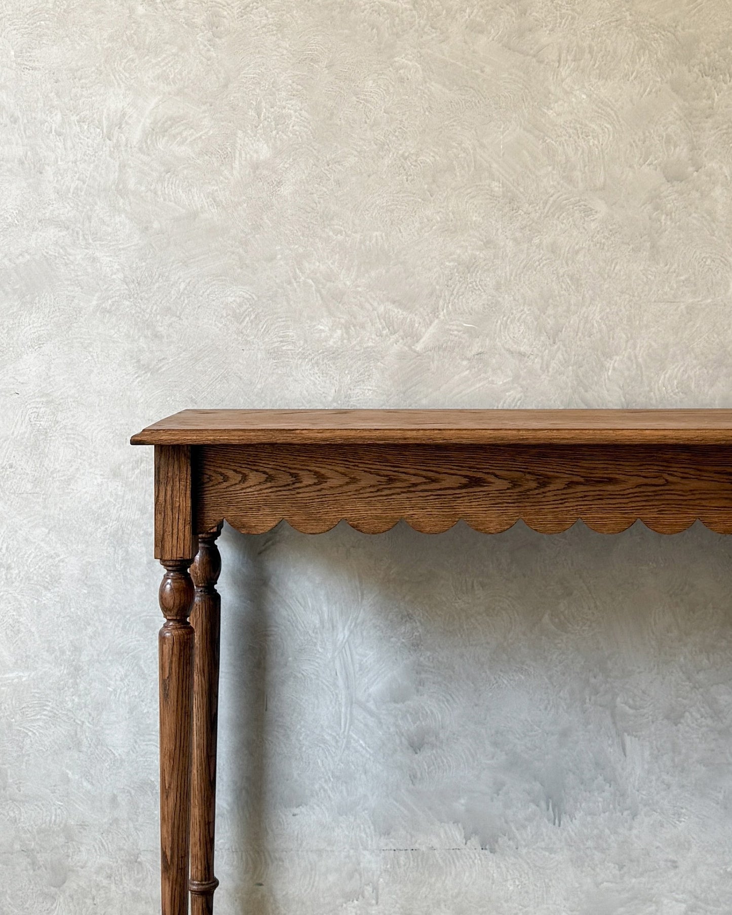 Ciel Scallop Console