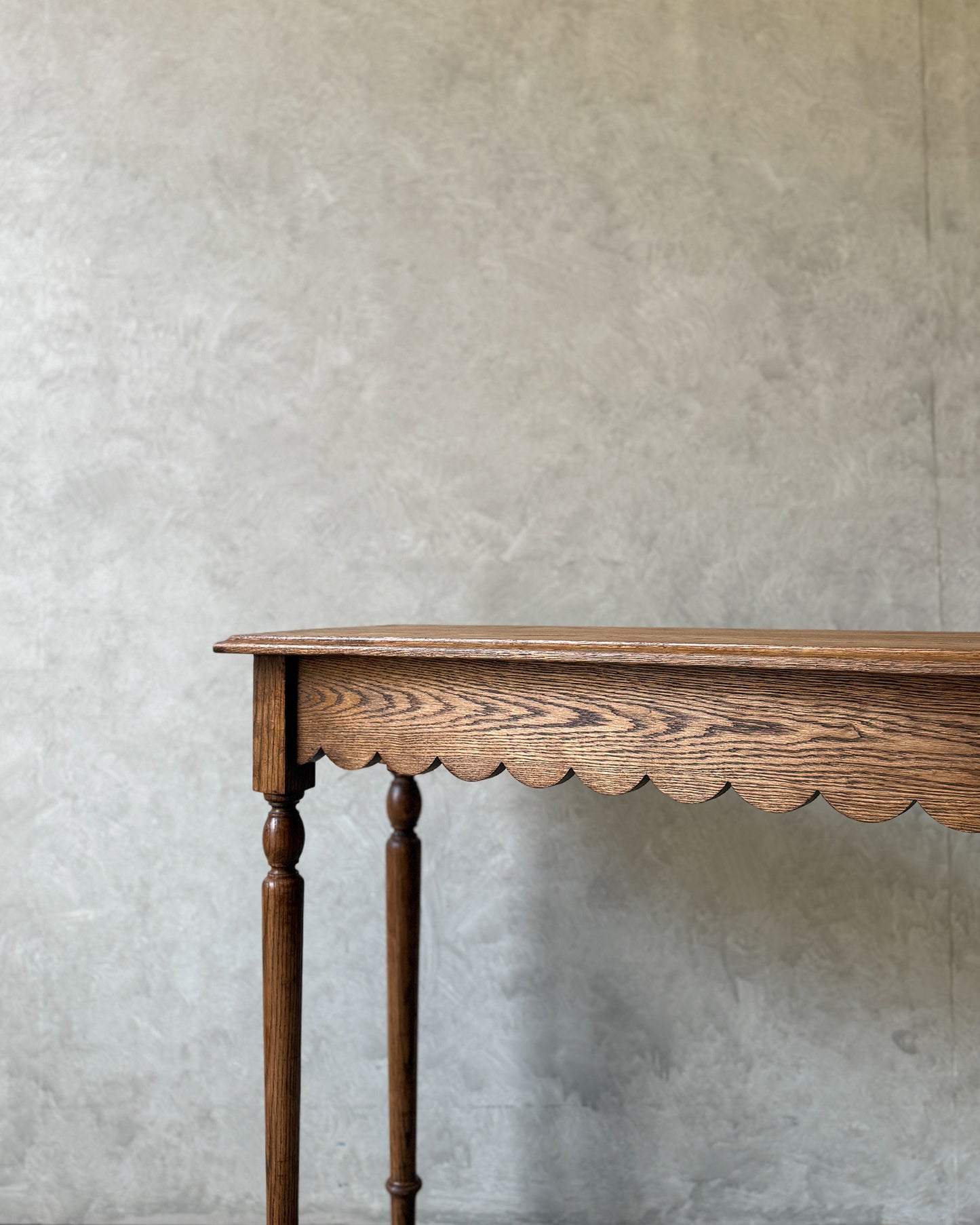 Ciel Scallop Console
