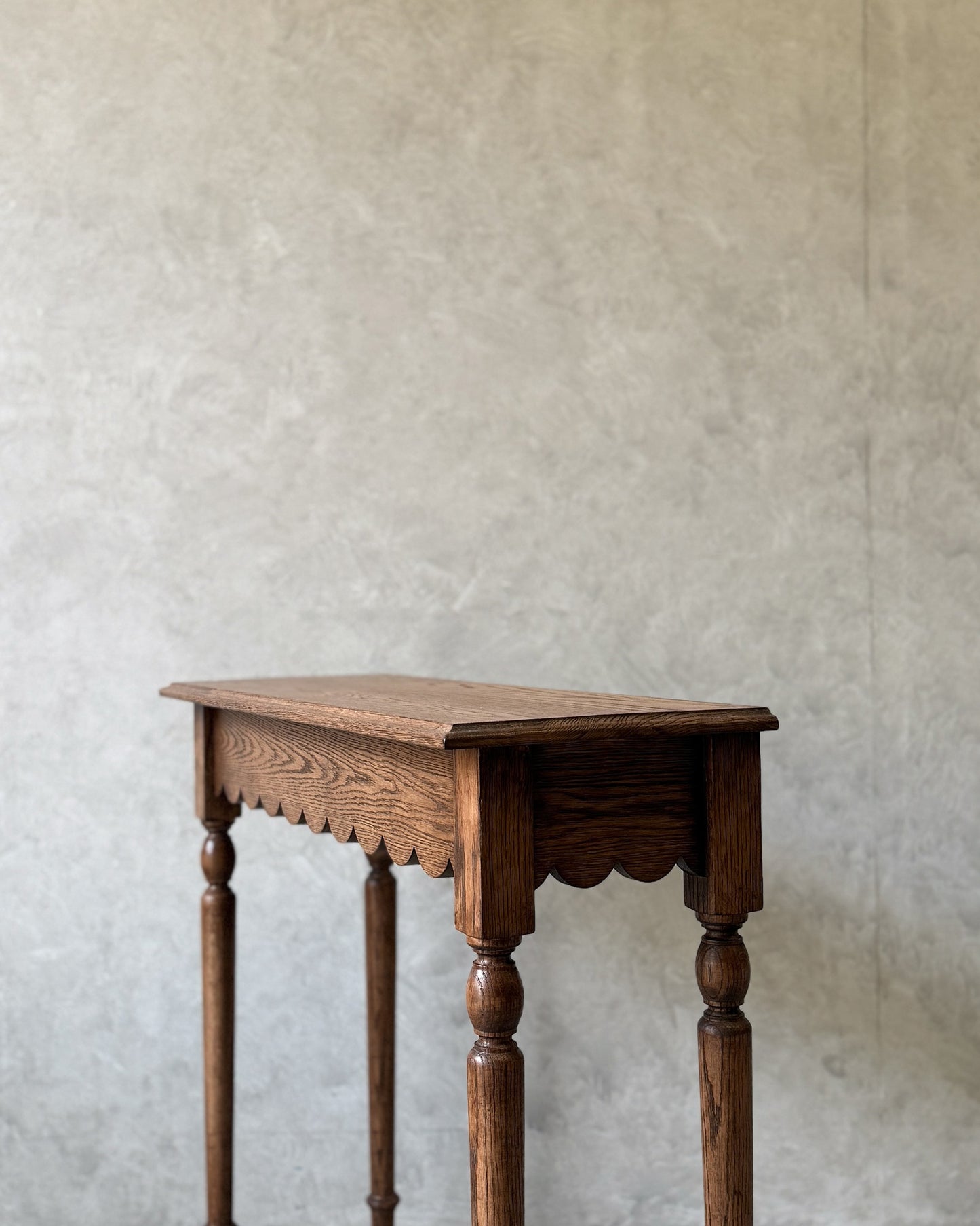 Ciel Scallop Console