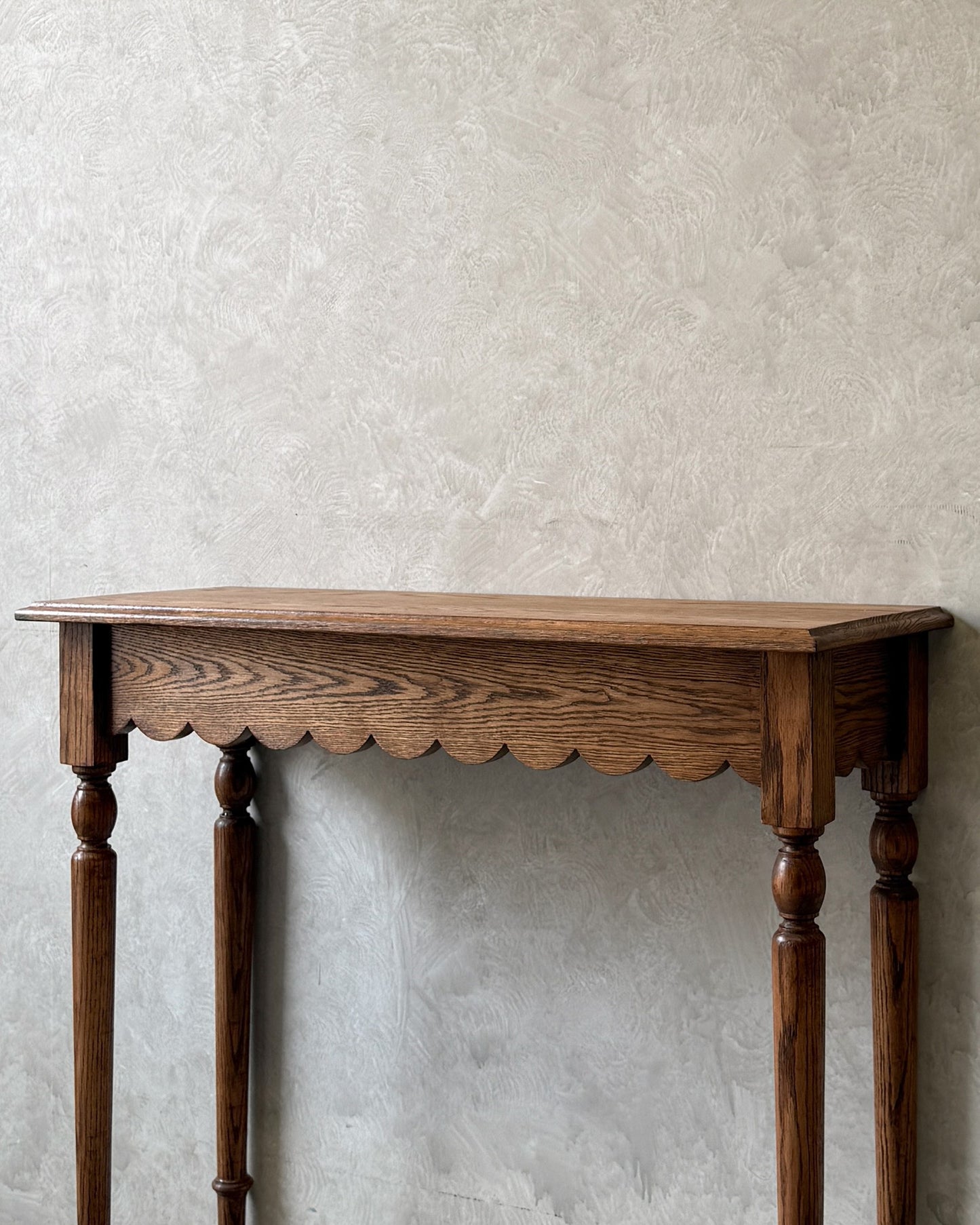 Ciel Scallop Console