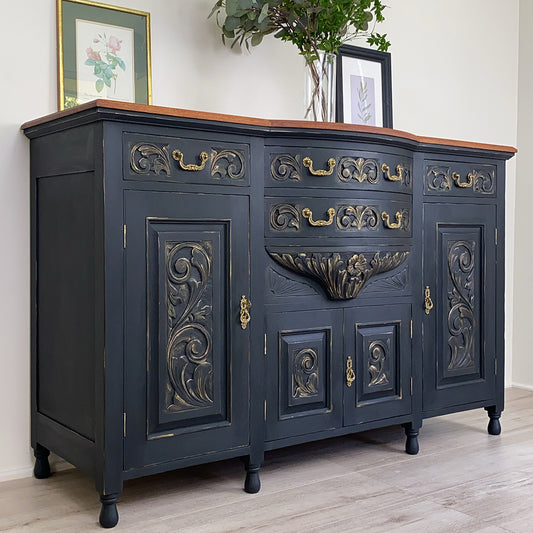 Noir carved buffet